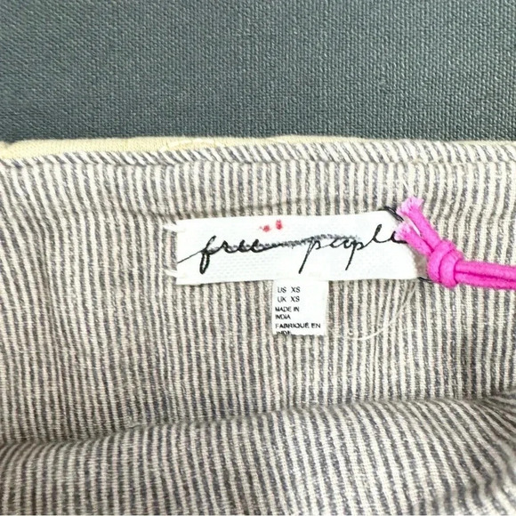 NWT Free People Folk Floral Daisy Mini Skirt Quilted Flower Tan Cream XS - Picture 5 of 11